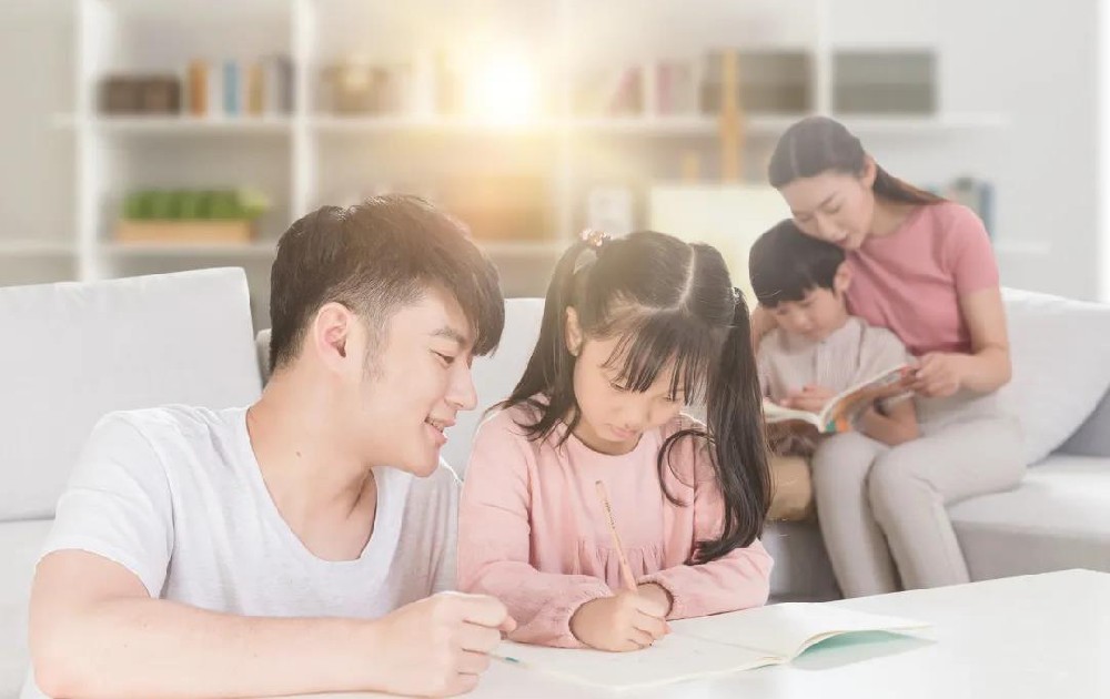 《家庭教育促进法》即将正式颁布，这对家长来说意味着什么？
