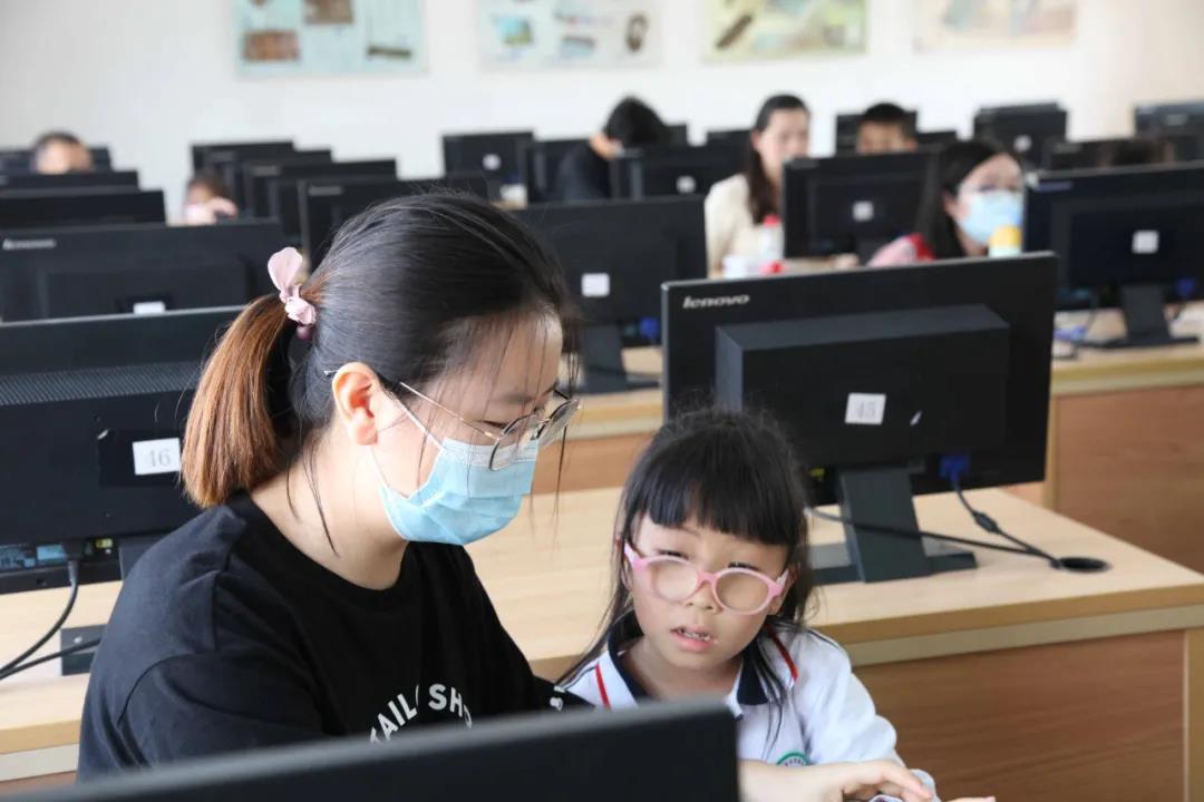 采集信息中 采集信息中