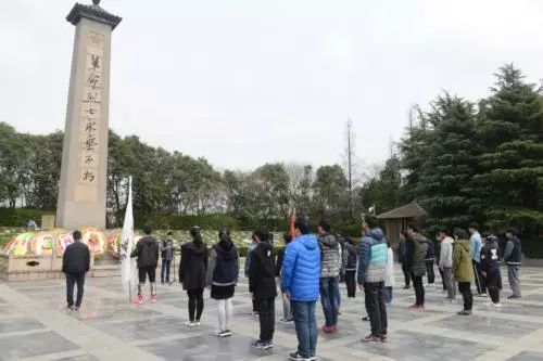 清明节缅怀革命先烈活动 清明节缅怀革命先烈活动