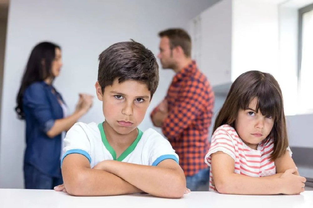 5种最伤害孩子的教育方式，家长需要注意了！