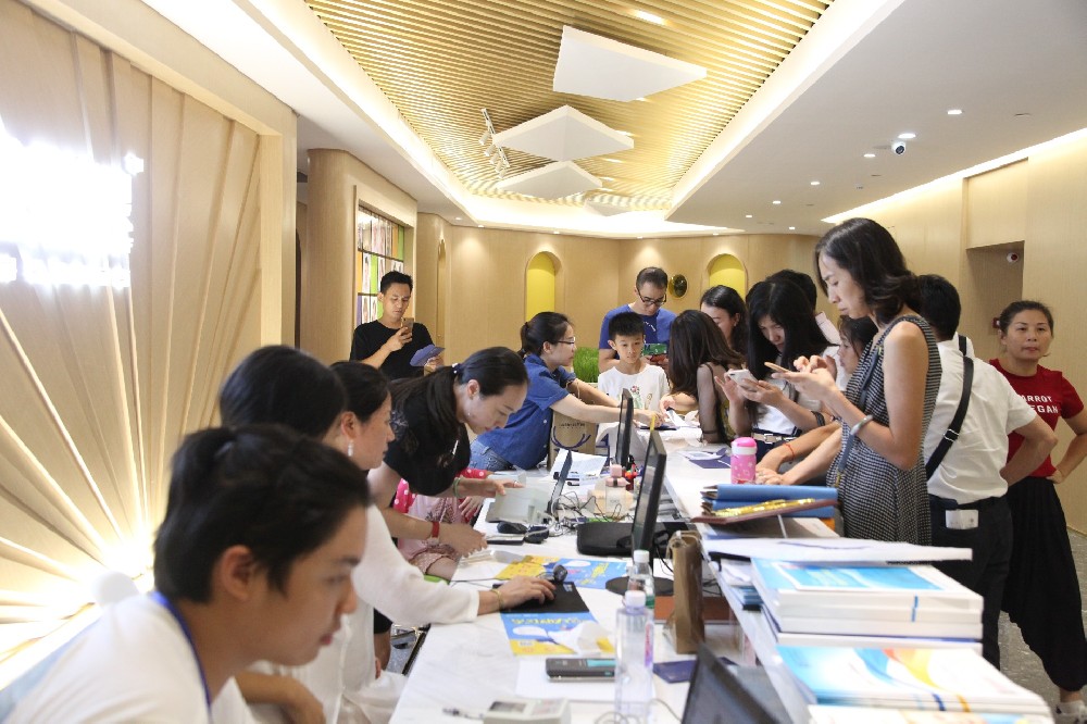 教培机构提高续费率的核心！AI规划智能体小灵让3-22岁服务粘性拉满